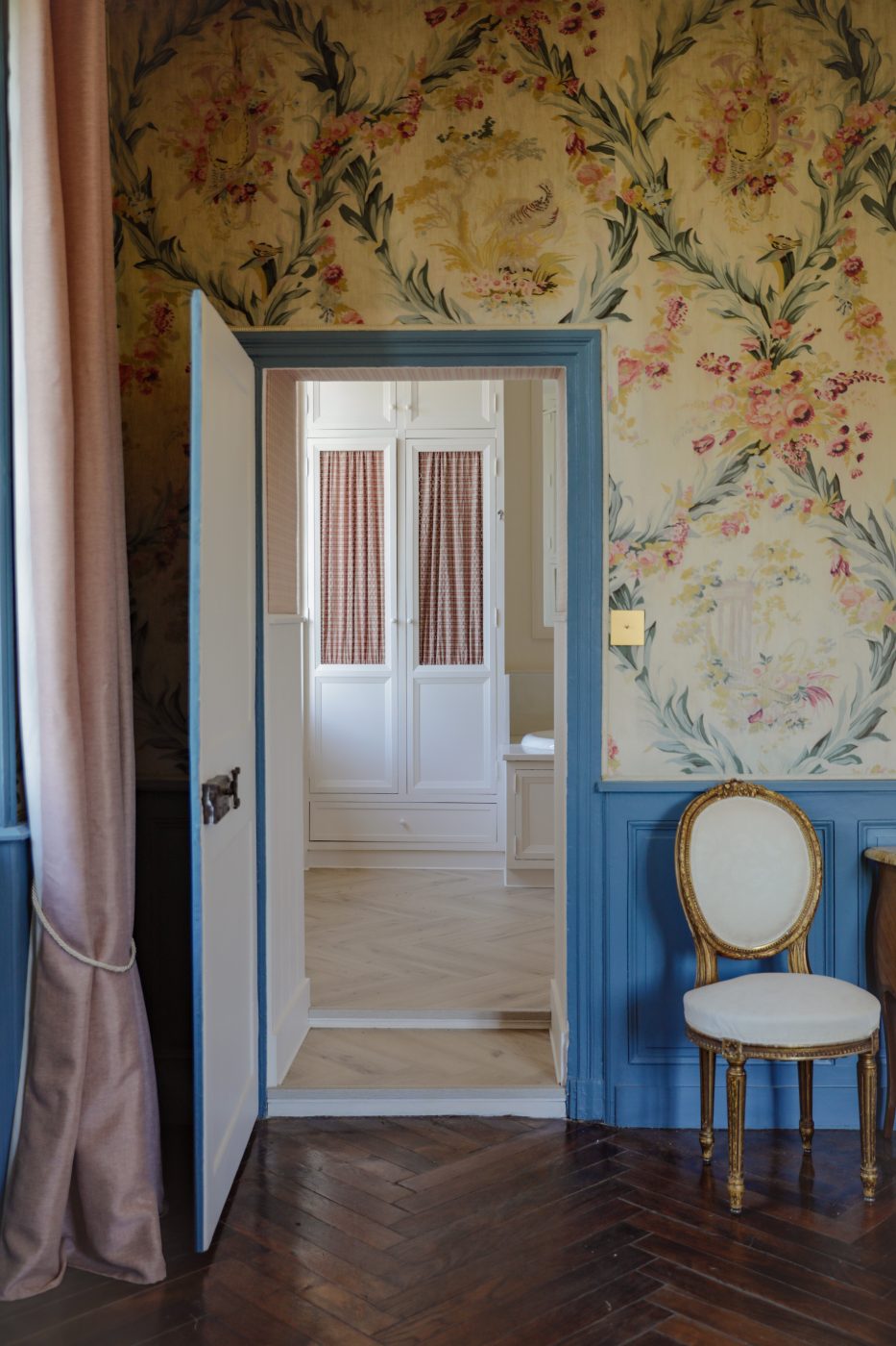 The Porcelain Room